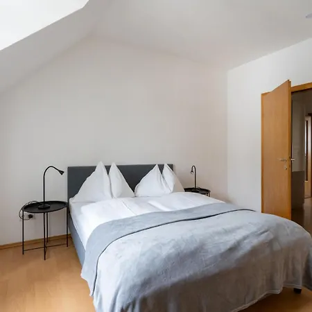 Gemuetliche Wohnung Am Ring Fohnsdorf Exterior foto